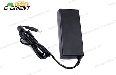 19V 3.4A Beralih Power Supply Universal AC / DC Power Adapter Untuk Notebook