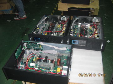 Seri Castle kekuatan rak Mount Ups 10kVA yang mempunyai 220vac untuk Pusat Data