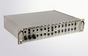 Jaringan Dikelola Media Converter 16 Slots Rack gunung Sistem