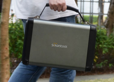 Terbarukan DC / AC / USB output 500W surya Darurat Power Generator untuk Penerangan